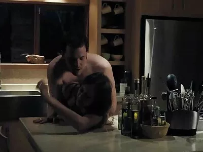 Aantrekkelijk geile gratis nl sex films tiener houdt van sushi en grote harde lullen