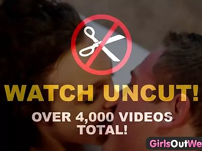 Oudere man gefascineerd door het lichaam van Susan pornofilms gratis kijken Ayn die haar neukt