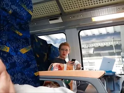 Kleine tiener bedrijft de liefde met haar gratis sexfilmpjes trio oudere vriendje