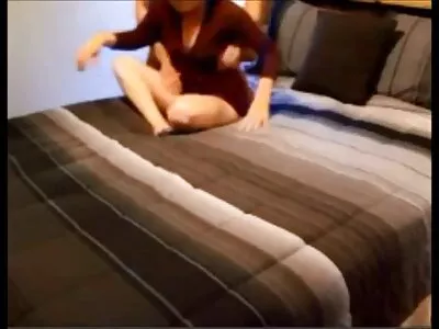 Bescheiden sexpot niet verlegen om buiten seks te handyman pornofilms hebben met een vriend